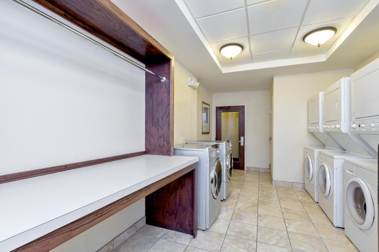 Staybridge Suites Mcallen By Ihg Luaran gambar